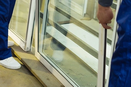 Commercial Glass Repair Technician in Boca Raton, FL